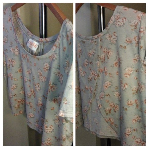 CRUSH by abc family Crossover Split Back Top - Picture 7 of 14